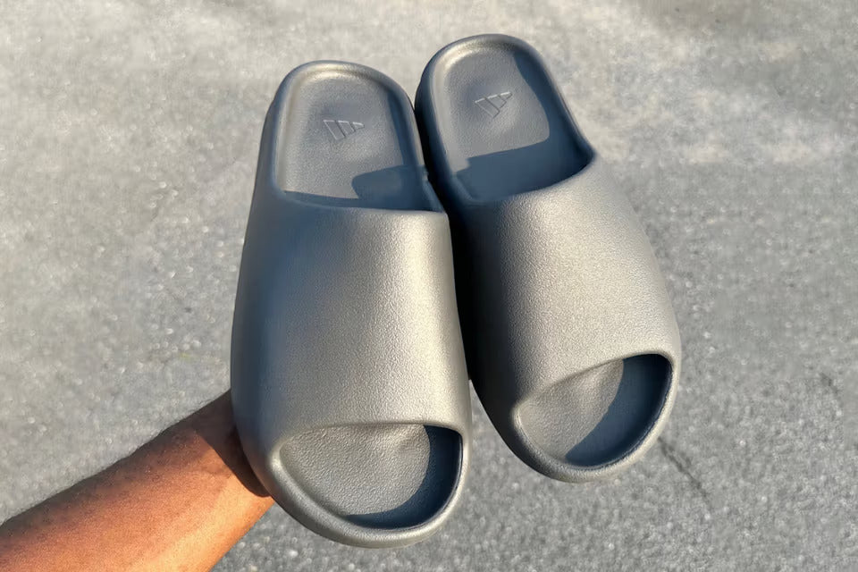 Adidas Yeezy Slide Granite - Main Image