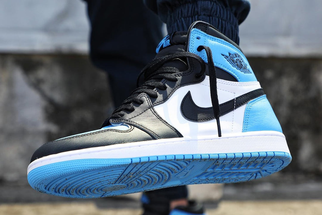 Nike Air Jordan 1 Retro High OG UNC Toe Men's | 100