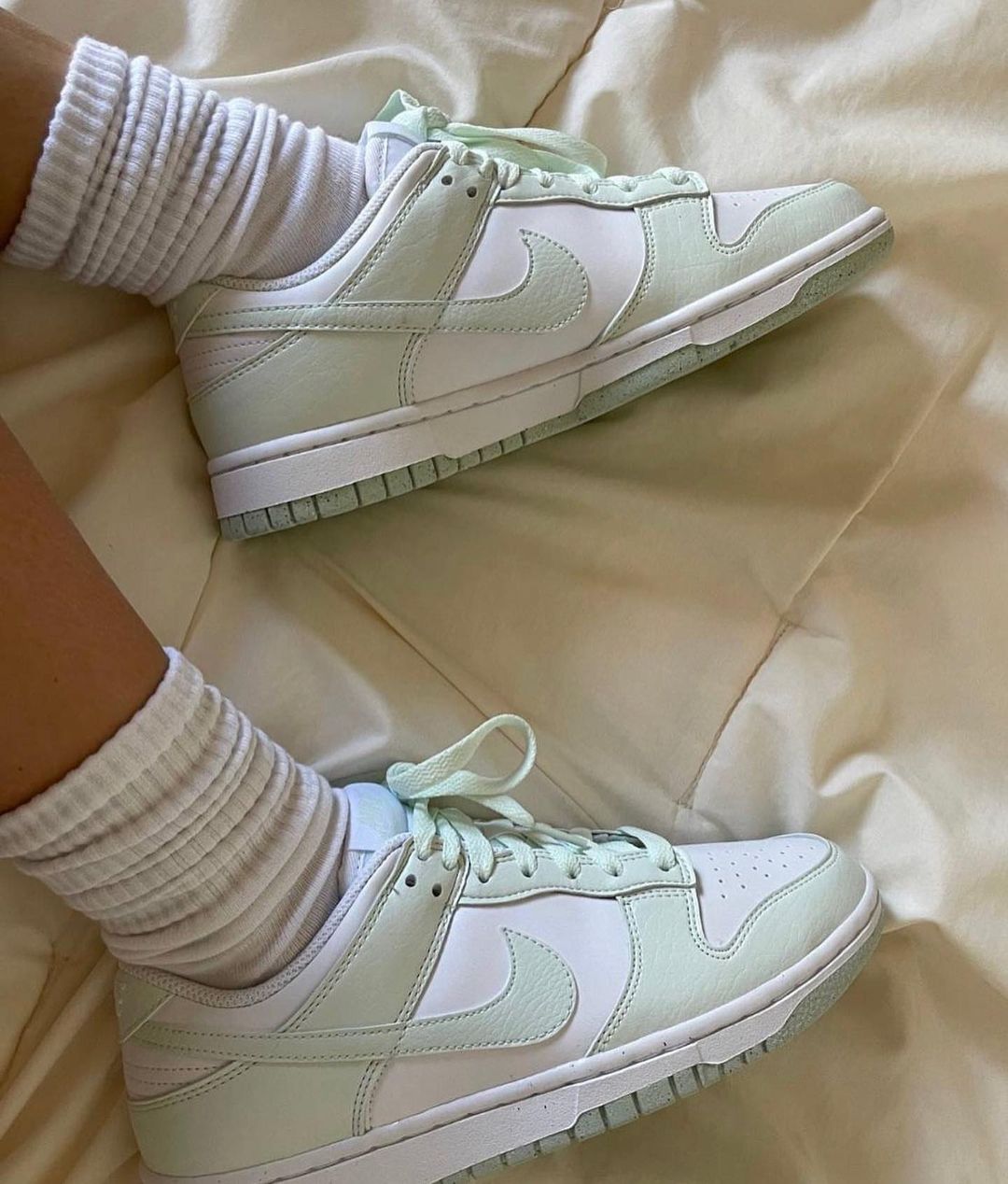 Women low dunks mint shops