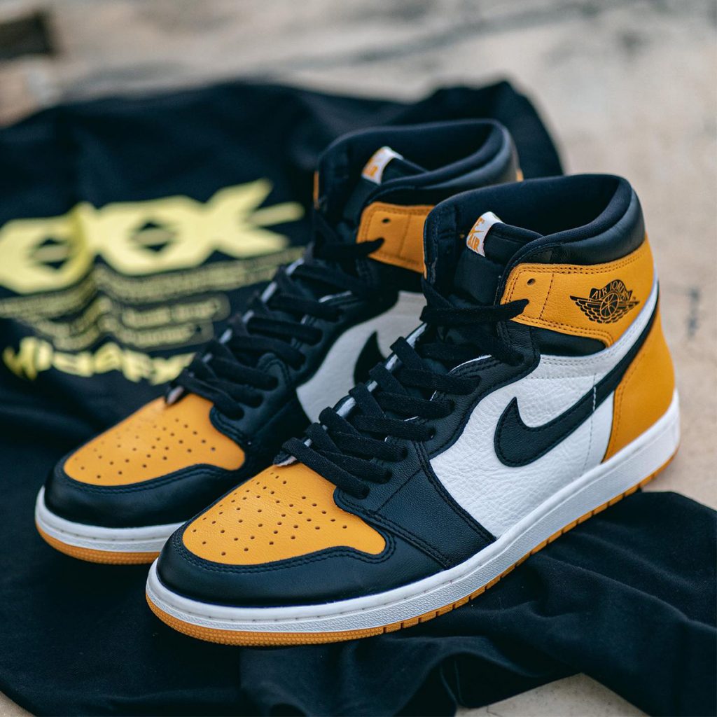 Yellow Toe Black And Yellow Nike Air Jordans High Top Jordan Retro